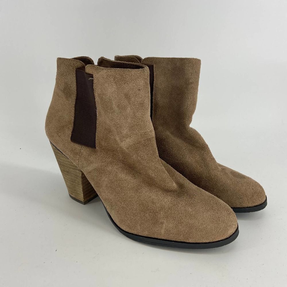 Vince Camuto brown tan suede chunky heel ankle chelsea bootie womens 9.5